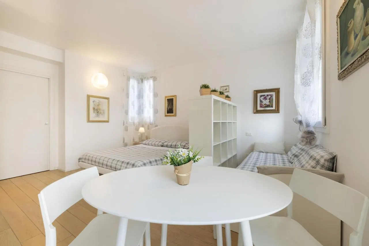 Bed & Breakfast B&B Cá Bianca Ventisette Riccione