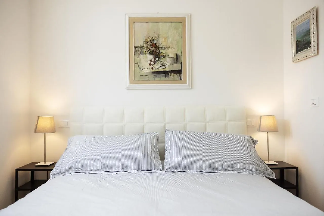 B&B Cá Bianca Ventisette Riccione 0*,  Italia