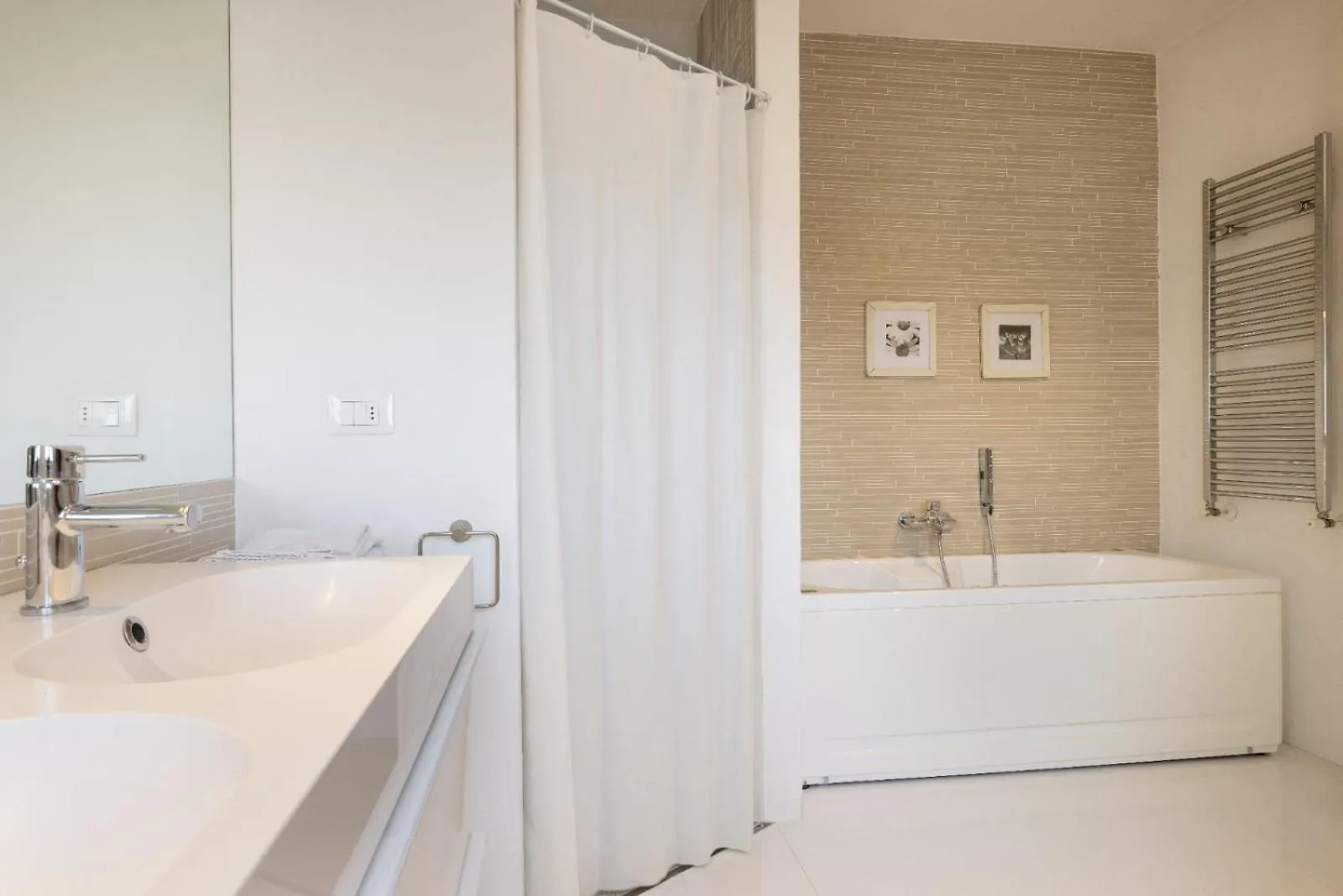 B&B Cá Bianca Ventisette Riccione Italia