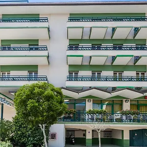 Viscount Hotel